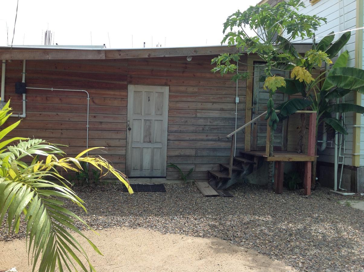 Placencia Hostel Экстерьер фото