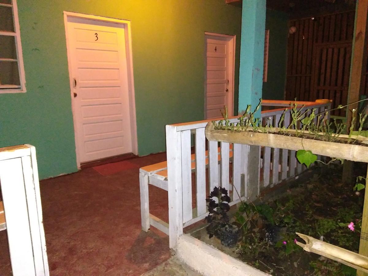 Placencia Hostel Экстерьер фото